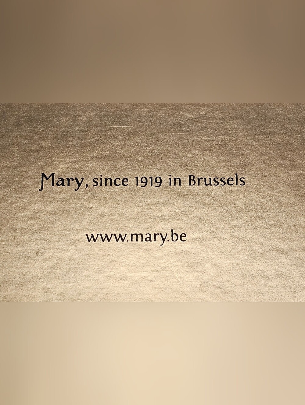 Small Storage Box from the famous Mary Chocolate Company in Brussels, Belgium. - Picture 3 of 6